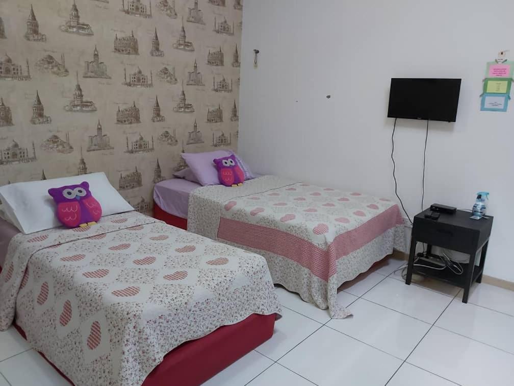 Vista Alam Roomstay Homestay Shah Alam Exterior photo
