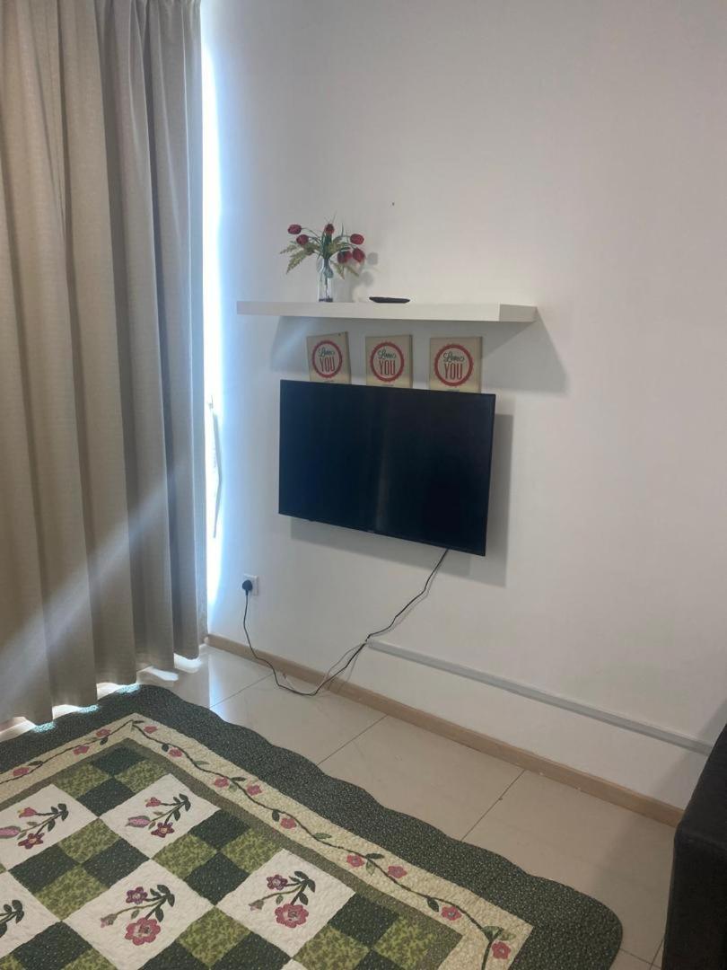 Vista Alam Roomstay Homestay Shah Alam Exterior photo