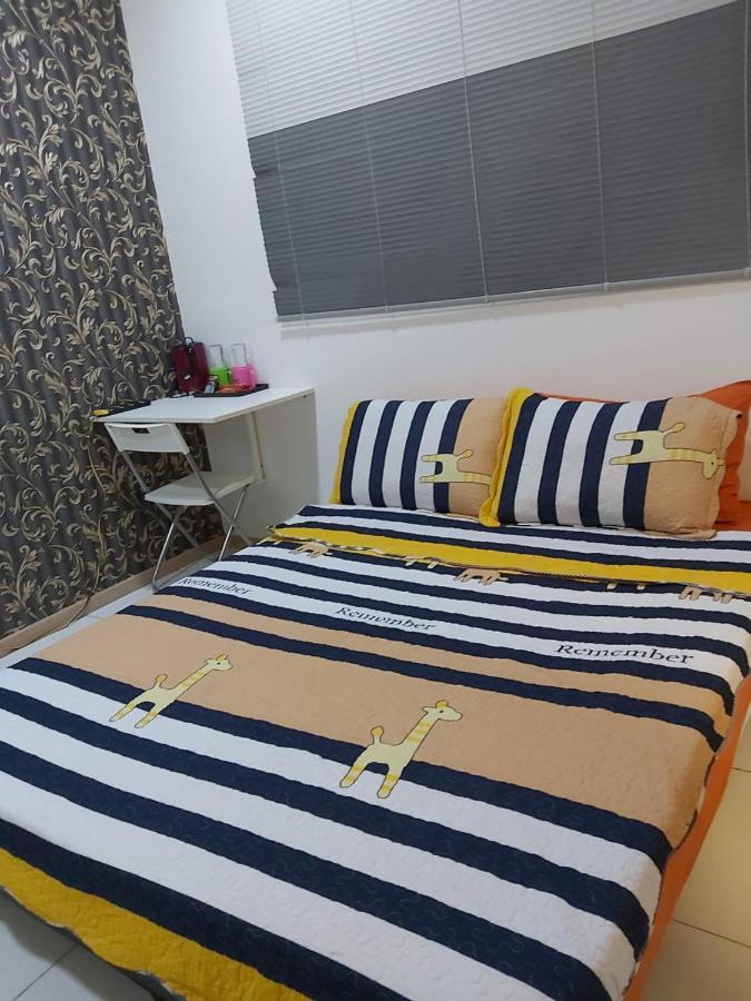 Vista Alam Roomstay Homestay Shah Alam Exterior photo